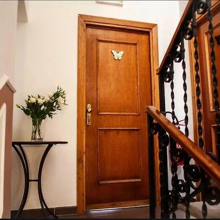 Farfalla Bianca - Guest house