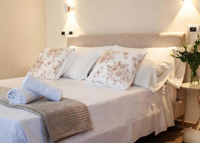 Farfalla Bianca - 4* Rome
