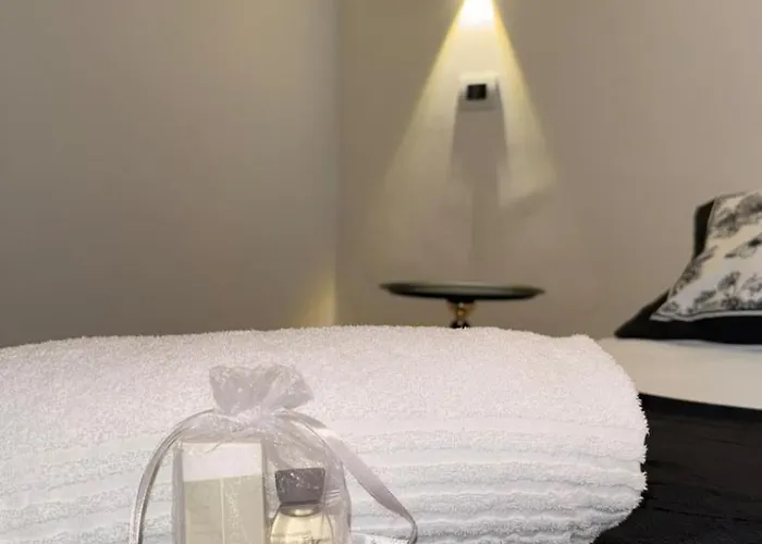 Farfalla Bianca - 4* Rome