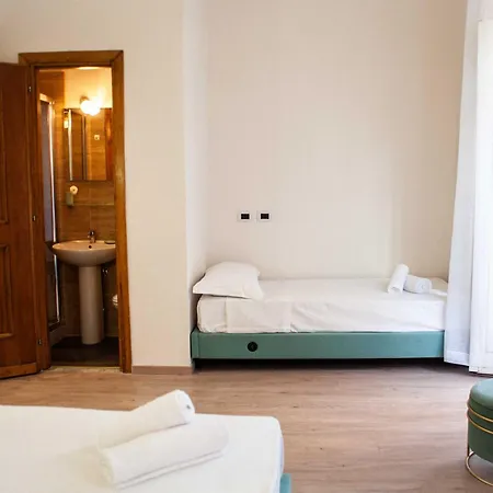 Farfalla Bianca - 4* Рим